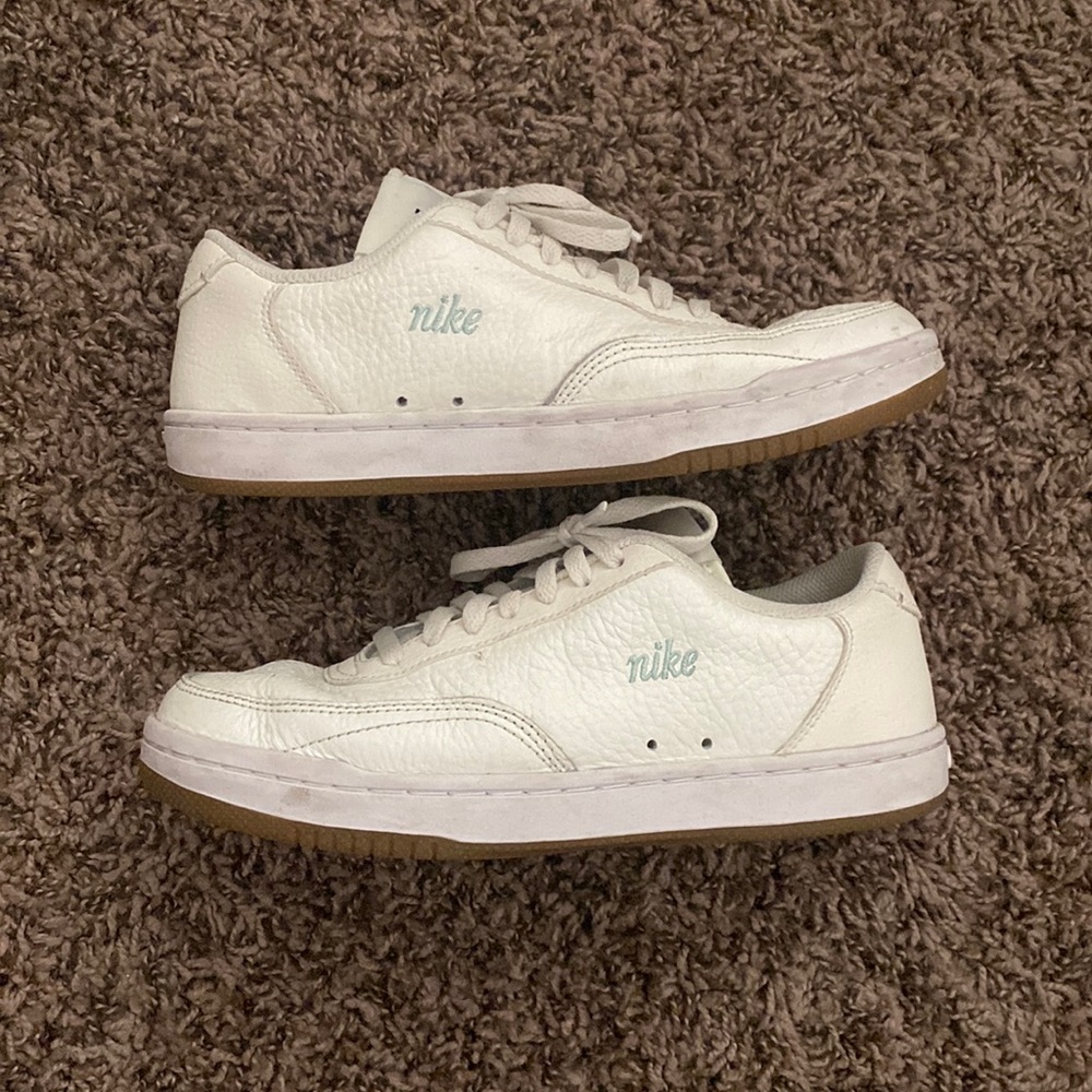 Nike Court Vintage Premium Sneaker